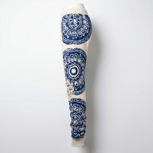 กางเกงวอร์มผ้าแคนวาสกำมะหยี่แบบมีเชือกผูกเอว ทรงสลิม พิมพ์ลายกราฟิกเต็มตัว ขาดปลายเข่า สำหรับผู้ชาย - Product Image 5