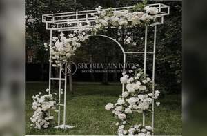 Arche de mariage dorée en forme de cœur en plastique renforcé de fibres, marque Shobha Jain Impex, fabriquée à Delhi, Inde - Product Image 2