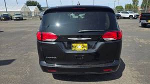 Precio bajo, Chrysler Voyager LX 2023 usado en venta - Product Image 5