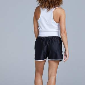 Pantalones cortos de lucha personalizados para mujer, Equipo de Boxeo OEM con impresión de logotipo de tela transpirable y fabricación de etiquetas privadas - Product Image 2