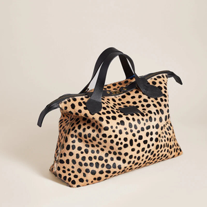 Sac fourre-tout en cuir de vachette véritable pour femmes avec logo en cuir de vachette élégant à motif de fourrure pour le voyage - Product Image 5