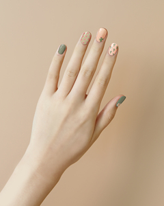 Strisce di smalto per unghie in Gel Premium aggiornate realizzate in corea OEM/ODM Design personalizzato Non tossico di qualità disponibile BNAR25 - Product Image 1