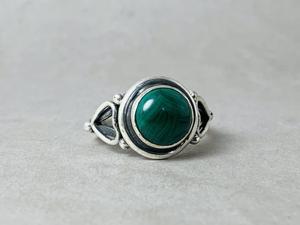 Nouvelle bague en pierres précieuses malachite chaude 925 en argent Sterling 925 nouveauté bijoux en argent pierre verte bagues minimalistes bagues personnalisées - Product Image 2