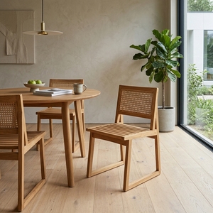 Nuestra Silla de Comedor Moderna Aswattha Visionary de Madera Maciza con Respaldo de Ratán Tejido, Silla Lateral de Madera para Cocina, Diseño Artístico - Product Image 2