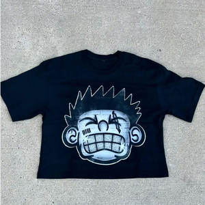 เสื้อยืดผ้าฝ้าย100% ชายทรงหลวมผ้า220gsm คอกลมพิมพ์โลโก้ได้ตามต้องการ - Product Image 1