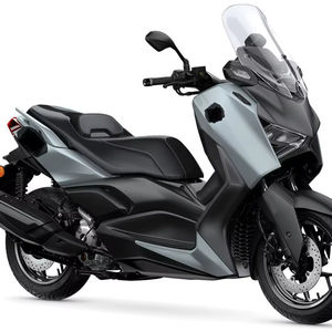 Oferta Increíble: Scooters Nuevos XMAXs 300 Tech MAX+ 2026 en Venta - Product Image 1
