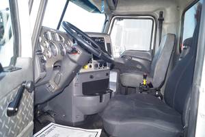 Heavy Duty Diesel Semi Truck Tractor Head 6x4 Sleeper Cab for Long Haul Highway Logistics <b>Transport</b> Fast Dispatch - Product Image 4