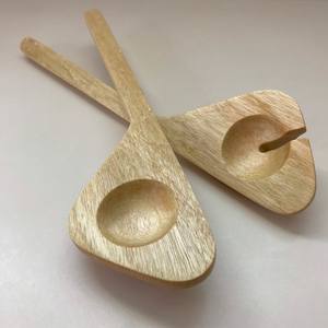 Ensemble de couverts en bois écologiques et élégants, vaisselle en bois naturel pour cuisines et cafés modernes - Product Image 1