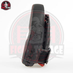Pads de boxe en cuir PU, couleur rouge et noir, durables, légers, pour l'entraînement en salle, prix compétitif, personnalisables, pad de Muay Thai - Product Image 2
