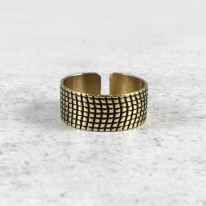 1985 Texas Patine large bande pièce anneau bijoux demi-rond 12mm laiton pierre bague pour femmes martelé texturé anneau - Product Image 1