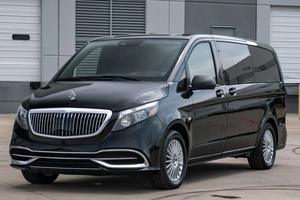 Mercedes-Benz Metris 2023 d'occasion en excellent état, conversion style Maybach - Product Image 2