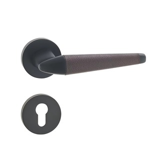 Manija de puerta de metal Premium con trabajo de cuero Manija de agarre elegante para puertas interiores modernas Gabinetes Muebles de diseño - Product Image 3