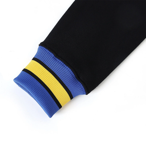 Sudadera con Capucha de Invierno Oakwood Black, Unisex, Premium, Felpa Real, Bolsillo Canguro, Estilo Urbano Azul-amarillo Intenso, 100% Orgánico - Product Image 6