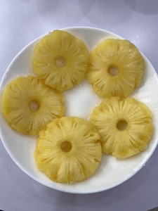 Made In Vietnam Best Selling Top Notch Quality Factory Price <b>Pineapple</b> Pieces in <b>Light</b> Syrup In Bulk - Product Image 2