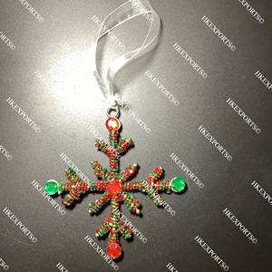 Ornements d'arbre de Noël perlés multicolores faits à la main décorations de vacances festives uniques taille personnalisable pour un usage domestique - Product Image 1