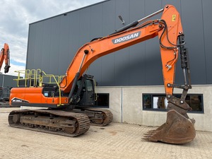 Excavatrice Doosan DX300LC d'occasion, 30T, machine hydraulique puissante, travaux d'excavation, manutention de matériaux, travaux routiers - Product Image 4