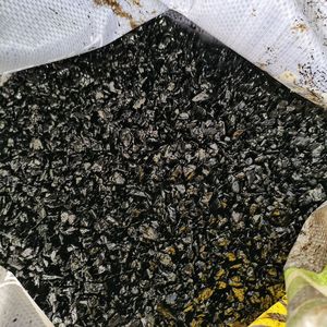 Material eficiente de asfalto de parche frío para uso inmediato en proyectos de reparación de baches y restauración de superficies - Product Image 2