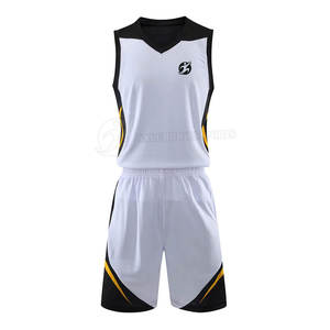 Ensemble d'uniformes de basket-ball sans manches au design personnalisé Maillot réversible et short respirant Options de grande taille - Product Image 1