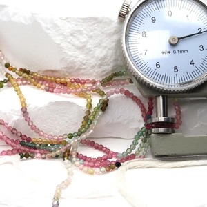 Chaîne de perles de tourmaline pastèque facettées de 13 pouces, rondes, 2 mm, avec évaluation tierce partie pour perles de stylo, Mehrajudin Gems - Product Image 5