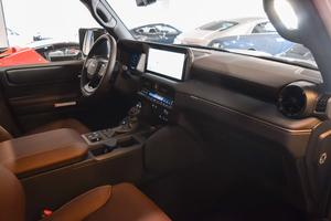 NUEVO TOYOTA LAND CRUISER 3.0L DIÉSEL Transmisión Automática COLOR BLANCO SUV 151KW - 205HP - Product Image 3