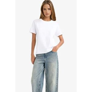 T-shirt Basic con collo da bicicletta a manica corta da donna - Product Image 6