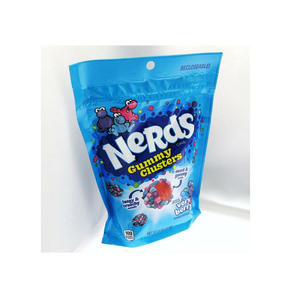 Caramelos Nerds en forma de cuerda con sabores a uva y fresa para exhibiciones de dulces novedosos y programas de compra al por mayor. - Product Image 2