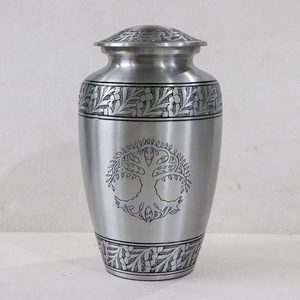 Urna de cremación de árbol de la vida de aluminio con acabado plateado de la mejor calidad, urna para adultos con impresión personalizada para cenizas humanas, suministros funerarios de la India - Product Image 1