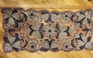 Napperon perlé Chargeur rond fait à la main pour salle à manger de luxe et décor de vacances Pièce unique perlé à la main, napperon, pendaison de crémaillère - Product Image 2