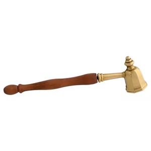 Éteignoir de bougie en métal élégant à long manche, outil d'extinction de bougie artisanal parfait pour la maison et l'aromathérapie - Product Image 2