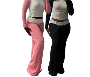 ชุดเสื้อผ้าใส่อยู่บ้านเอวสูงเข้ารูปผ้ากำมะหยี่เย็บปะติดปะต่อกันแนวสปอร์ตของผู้หญิงเสื้อสั้นเลกกิ้งเสื้อผ้าจับคู่ลายสีพื้น - Product Image 1