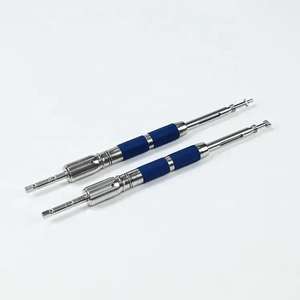 Ensemble d'instruments orthopédiques pour la colonne vertébrale Astrin Surgical de qualité supérieure, système de vis pédiculaire manuel en acier inoxydable de 6,0 mm, certifié CE - Product Image 3