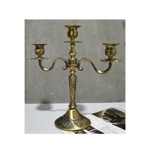 Bougeoir candélabre doré à 5 bras pour hôtel et maison Grand bougeoir en métal de taille personnalisée pour prix de gros - Product Image 3