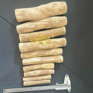 Juguete Ecológico para Masticar para Perros, Cuidado Dental Natural, Hecho de Madera y Plástico Seguro, Forma de Hueso de Árbol de Café, de VIETNAM - Product Image 1