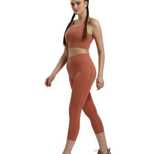 Conjuntos de gimnasio para mujer superventas, ropa deportiva informal, conjunto de Yoga hecho en poliéster a la venta - Product Image 1