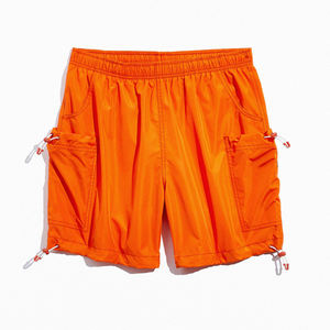 กางเกงขาสั้นระบายอากาศสีดำสำหรับผู้ชายสำหรับฤดูร้อนกางเกงขาสั้นซับเหงื่อใส่สบายมีลวดลายสีพื้น - Product Image 5