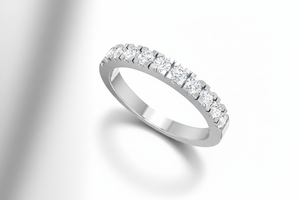 Anillo de banda minimalista de oro de 14 quilates y diamantes naturales para uso diario para mujer - Product Image 3