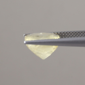 Saphir bleu jaune naturel, pierre précieuse en vrac, certifié IGI, qualité AAA, 10x9,5 mm, taille émeraude, 6,28 carats, finition légère de cirage/huilage - Product Image 2
