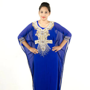 Caftan islamique en georgette brodée bleu royal - Product Image 1