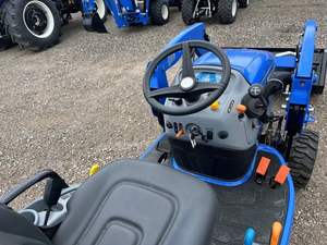 Tractor New-Holland usado en perfecto estado, uso ligero, operaciones agrícolas, cojinetes de núcleo, bomba, caja de cambios, 20-60HP, multifuncional - Product Image 6