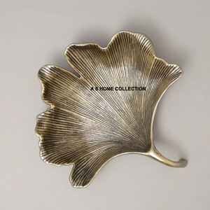 Cuenco para servir frutas decorativo de Metal de nuevo diseño con acabado dorado tocado para Decoración de mesa - Product Image 2