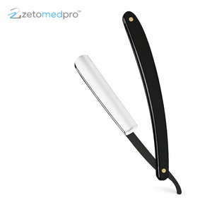 Navaja de Afeitar Profesional con Mango Negro, Hoja de Acero Inoxidable de Alta Calidad - Product Image 1