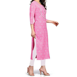 ปากีสถาน Kurtis ยาวและตรงสำหรับผู้หญิงสีชมพูพิมพ์ผู้หญิง Kurtis - Product Image 1