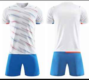 Vente en gros de vêtements de football personnalisés pour hommes, uniformes et maillots de football en polyester et respirant, maillot de sport de qualité du fournisseur BD - Product Image 5