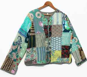 Chaqueta de Algodón Acolchada Estampada Hecha a Mano en India, Estilo Jaipuri Vintage Kantha, Manga Larga, Reversible, para Otoño - Product Image 1