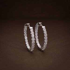 Pendientes de Aro con Diamantes Cultivados en Laboratorio de Corte Redondo, Diseño de Moda, Oro de 14k, Joyería Minimalista con Diamantes - Product Image 1