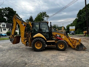 รถตักแบคโฮ CAT 420 450F มือสอง เหมาะสำหรับผู้รับเหมาก่อสร้างที่ต้องการอุปกรณ์ที่เชื่อถือได้สำหรับงานขุดร่อง ตัก และยก - Product Image 2
