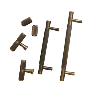 Nueva manija de puerta de Metal de latón de calidad superior Precio de venta alto Manija de puerta de latón Elegante para el uso de la puerta del restaurante del hotel en casa - Product Image 3