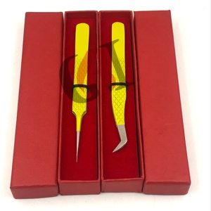 Pince à épiler professionnelle pour extensions de cils en acier inoxydable, revêtement en poudre jaune de haute qualité, pointe dentelée antistatique, longueur 10 mm - Product Image 1