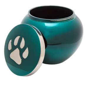 Urna Funeraria para Mascotas de Madera Oscura Hecha a Mano con Elegante Tapa con Incrustaciones de Huellas para Guardar el Recuerdo de tu Amado Animal - Product Image 4