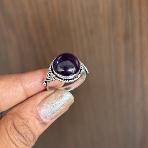 Vente en gros d'anneaux en argent sterling 925 plaqué pierres précieuses, anneaux de déclaration en améthyste de forme ronde, bijoux tendance pour mariage et fiançailles pour femmes - Product Image 4